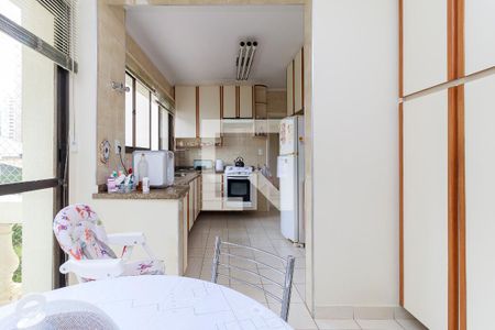 Apartamento à venda com 189m², 3 quartos e 2 vagasCozinha