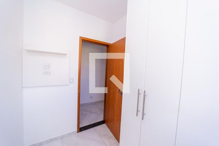 Quarto 1 de apartamento para alugar com 2 quartos, 41m² em Jardim Popular, São Paulo