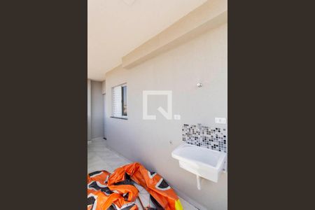 Varanda e Área e Serviço  de apartamento para alugar com 2 quartos, 41m² em Jardim Popular, São Paulo