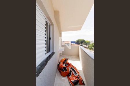 Varanda e Área e Serviço  de apartamento para alugar com 2 quartos, 41m² em Jardim Popular, São Paulo