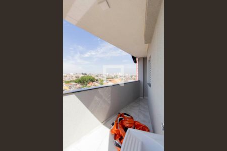 Varanda e Área e Serviço  de apartamento para alugar com 2 quartos, 41m² em Jardim Popular, São Paulo