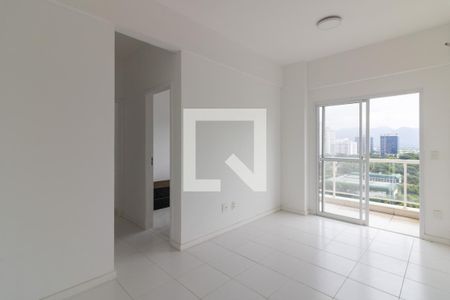 Sala de apartamento para alugar com 2 quartos, 50m² em Barra da Tijuca, Rio de Janeiro