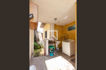 Casa à venda com 200m², 2 quartos e 2 vagasÁrea de Serviço