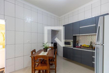 Casa à venda com 200m², 2 quartos e 2 vagasCozinha