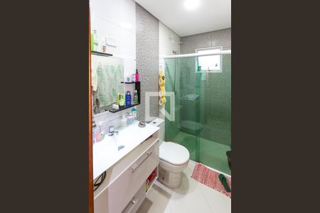 Casa à venda com 174m², 2 quartos e 6 vagas Casa à venda com 174m², 2 quartos e 6 vagasBanheiro da Suíte