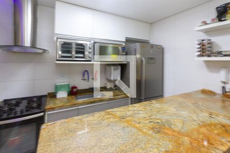 Casa à venda com 174m², 2 quartos e 6 vagas Casa à venda com 174m², 2 quartos e 6 vagasCozinha