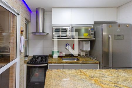 Casa à venda com 174m², 2 quartos e 6 vagas Casa à venda com 174m², 2 quartos e 6 vagasCozinha