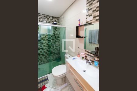 Casa à venda com 174m², 2 quartos e 6 vagas Casa à venda com 174m², 2 quartos e 6 vagasBanheiro da Suite