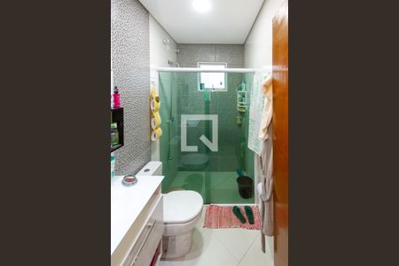 Casa à venda com 174m², 2 quartos e 6 vagas Casa à venda com 174m², 2 quartos e 6 vagasBanheiro da Suíte