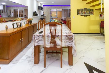 Sala de jantar de casa à venda com 2 quartos, 174m² em Parque São Lucas, São Paulo