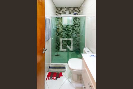 Casa à venda com 174m², 2 quartos e 6 vagas Casa à venda com 174m², 2 quartos e 6 vagasBanheiro da Suite