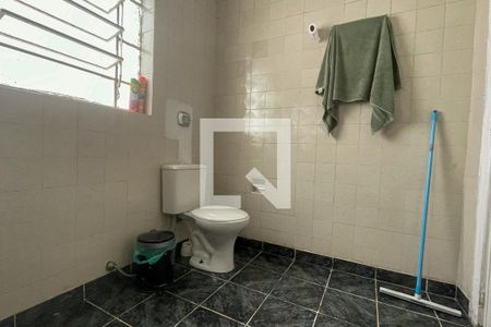 Banheiro  de casa à venda com 4 quartos, 179m² em Sumaré, São Paulo