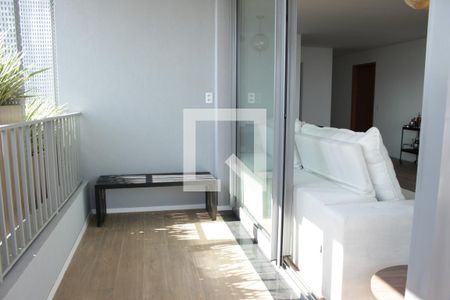 Varanda de apartamento para alugar com 2 quartos, 96m² em Pinheiros, São Paulo