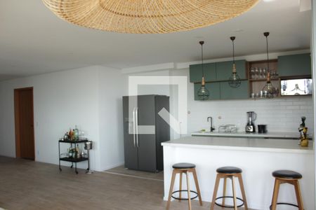 Entrada e Cozinha de apartamento para alugar com 2 quartos, 96m² em Pinheiros, São Paulo