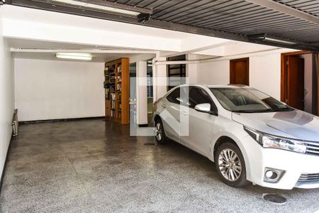Casa à venda com 400m², 5 quartos e 4 vagasGaragem