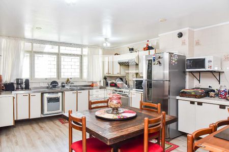 Casa à venda com 400m², 5 quartos e 4 vagasCozinha