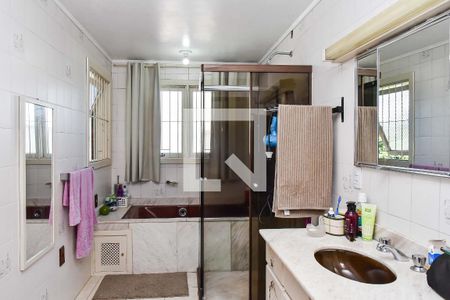 Casa à venda com 400m², 5 quartos e 4 vagasBanheiro da Suíte 3