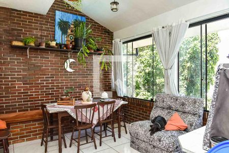 Casa à venda com 400m², 5 quartos e 4 vagasVaranda