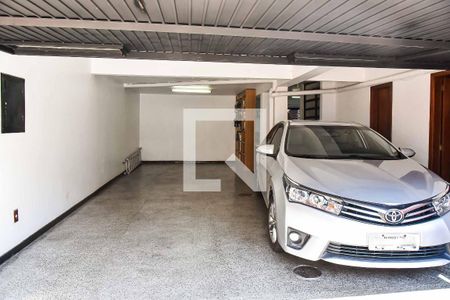 Casa à venda com 400m², 5 quartos e 4 vagasGaragem