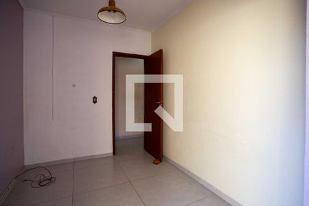 Escritório de casa para alugar com 4 quartos, 261m² em Taboão, Diadema