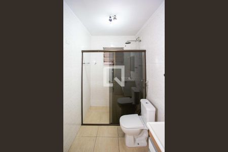 Banheiro 1 de casa para alugar com 3 quartos, 261m² em Taboão, Diadema