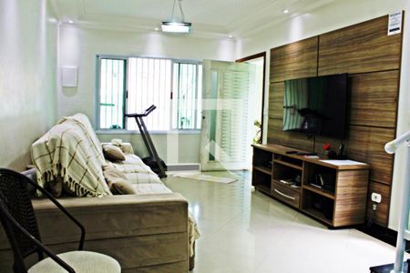 Sala de casa para alugar com 4 quartos, 199m² em Parque Cruzeiro do Sul, São Paulo