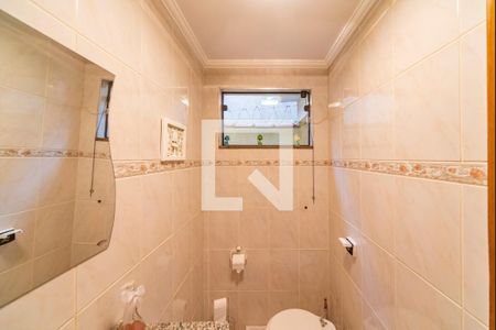 Banheiro de casa à venda com 3 quartos, 219m² em Vila Eldizia, Santo André