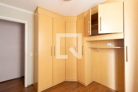 Quarto 1 de apartamento para alugar com 2 quartos, 64m² em Vila Nivi, São Paulo