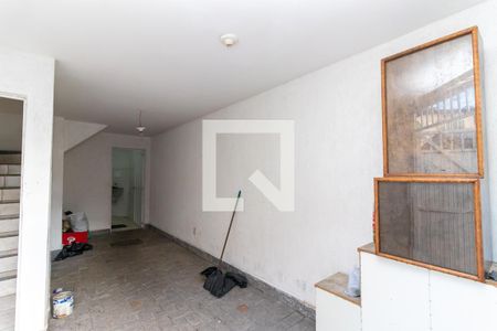 Apartamento à venda com 74m², 2 quartos e 1 vaga Apartamento à venda com 74m², 2 quartos e 1 vagaÁrea de serviço