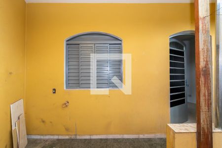 Casa à venda com 180m², 5 quartos e 3 vagas Casa à venda com 180m², 5 quartos e 3 vagasÁrea de Serviço - Casa 2