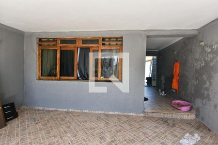 Casa à venda com 300m², 3 quartos e 2 vagasGaragem