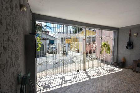 Casa à venda com 300m², 3 quartos e 2 vagasGaragem