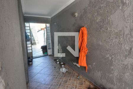 Casa à venda com 300m², 3 quartos e 2 vagasEntrada