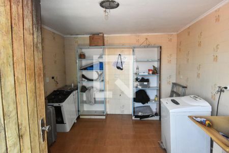 Casa à venda com 300m², 3 quartos e 2 vagasÁrea de Serviço