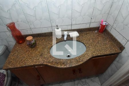 Casa à venda com 300m², 3 quartos e 2 vagasBanheiro Corredor