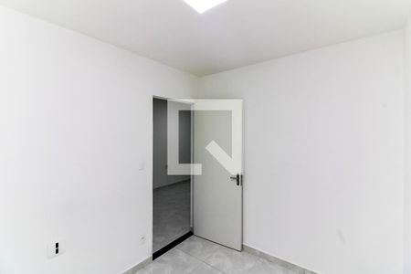 Quarto 2 de apartamento para alugar com 2 quartos, 44m² em Vila Baruel, São Paulo