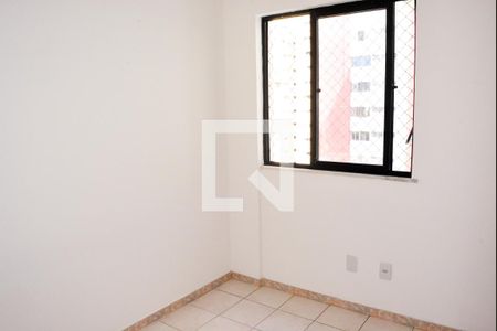 Quarto 1 de apartamento para alugar com 2 quartos, 75m² em C Azul, Salvador