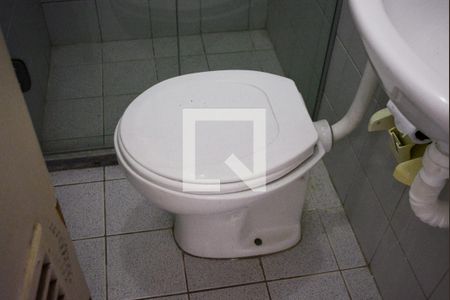 Apartamento para alugar com 75m², 2 quartos e 2 vagas Apartamento para alugar com 75m², 2 quartos e 2 vagasÁrea de serviço com banheiro e dependência