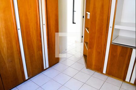 Quarto 1 de apartamento para alugar com 2 quartos, 75m² em C Azul, Salvador