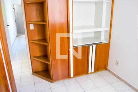 Quarto 1 de apartamento para alugar com 2 quartos, 75m² em C Azul, Salvador