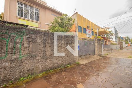 Casa à venda com 200m², 4 quartos e 1 vaga Casa à venda com 200m², 4 quartos e 1 vagaFachada