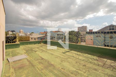 Casa à venda com 200m², 4 quartos e 1 vaga Casa à venda com 200m², 4 quartos e 1 vagaTerraço