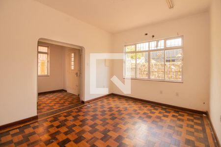Sala de Estar de casa à venda com 4 quartos, 200m² em São Geraldo, Porto Alegre
