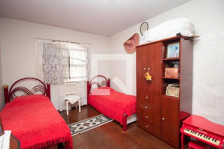Quarto 1 de casa para alugar com 2 quartos, 230m² em Vila Miriam, São Paulo