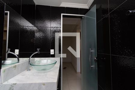 Apartamento para alugar com 100m², 3 quartos e 2 vagasBanheiro Social