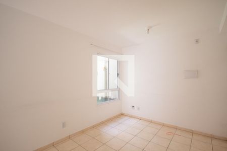 Sala de apartamento para alugar com 2 quartos, 50m² em Quitaúna, Osasco