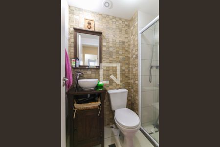 Apartamento à venda com 66m², 2 quartos e 2 vagasBanheiro Social