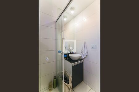 Apartamento à venda com 66m², 2 quartos e 2 vagasBanheiro da Suíte