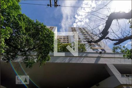 Apartamento à venda com 82m², 2 quartos e 1 vagaFachada