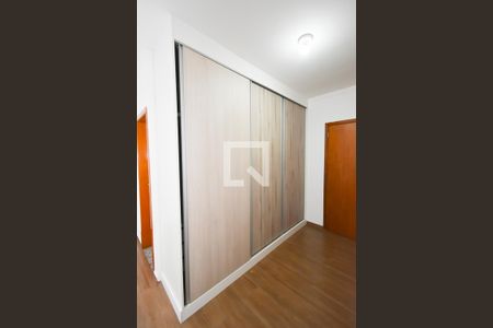 Casa à venda com 265m², 3 quartos e 4 vagasSuíte 1